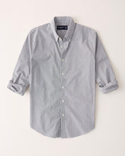 Cargar imagen en el visor de la galería, Icon Poplin Button-Up Shirt